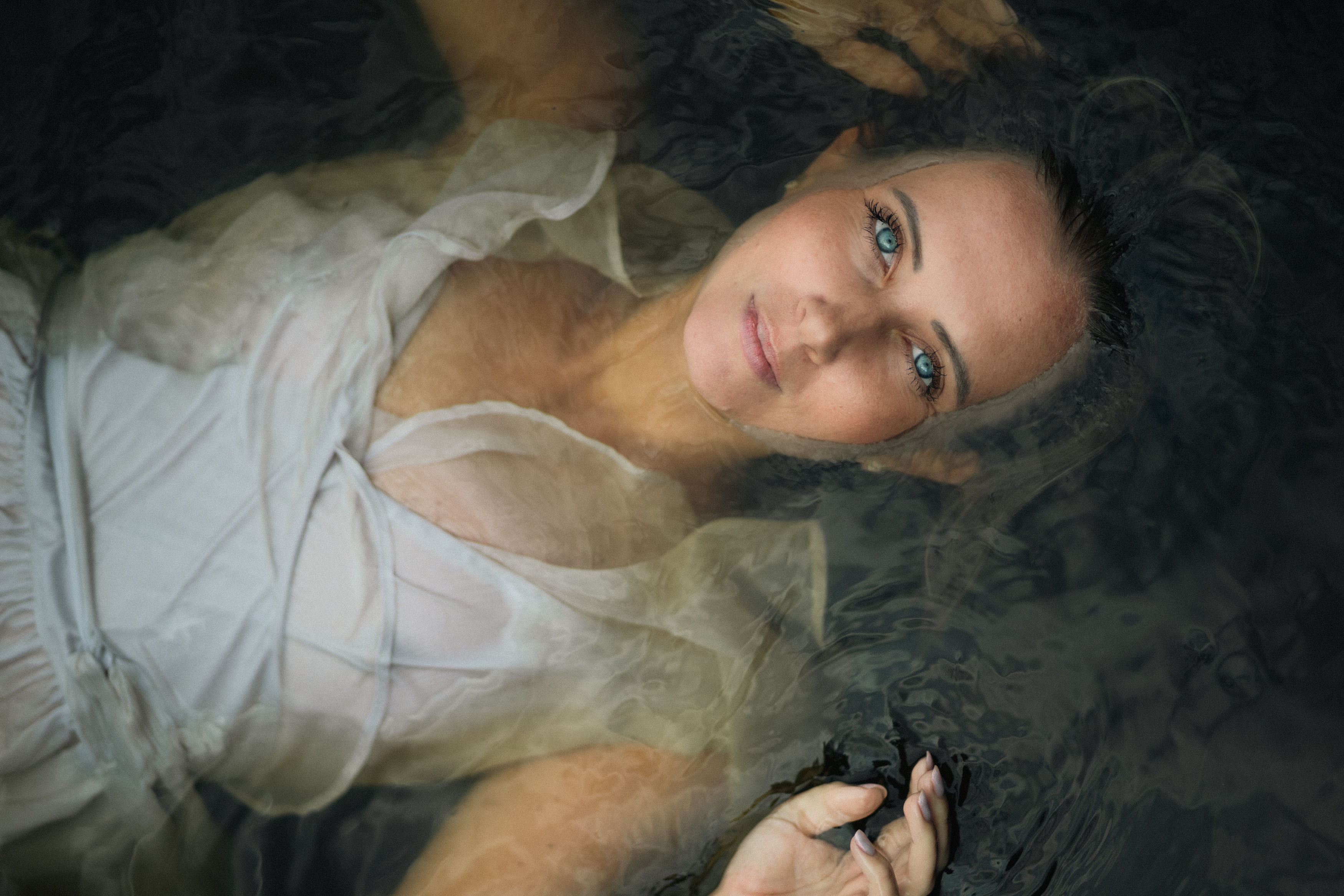 Feminine embodiment coaching